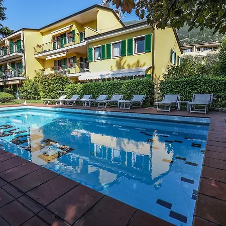 Apartmanhotel Il Cedro 4*