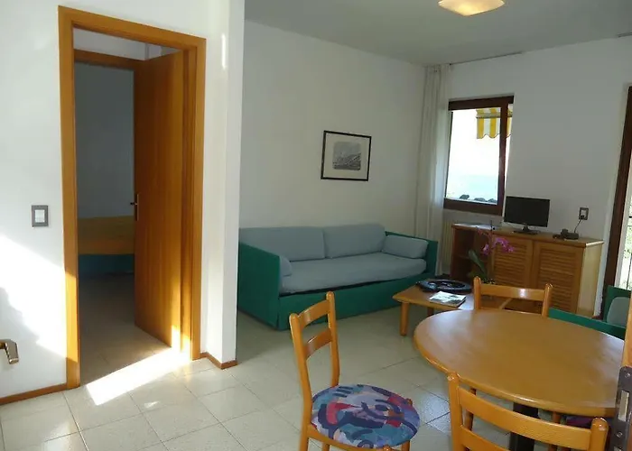 Il Cedro 4* מאלצ'סינה